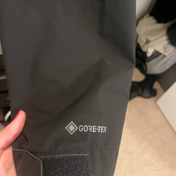 Outdoor research gore-Tex 2 in one jacket - Picture 2 of 4